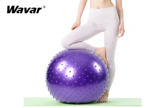 Йога оборудване за начинаещи: 10 най-добри йога реквизита, които да помогнат на вашата практика