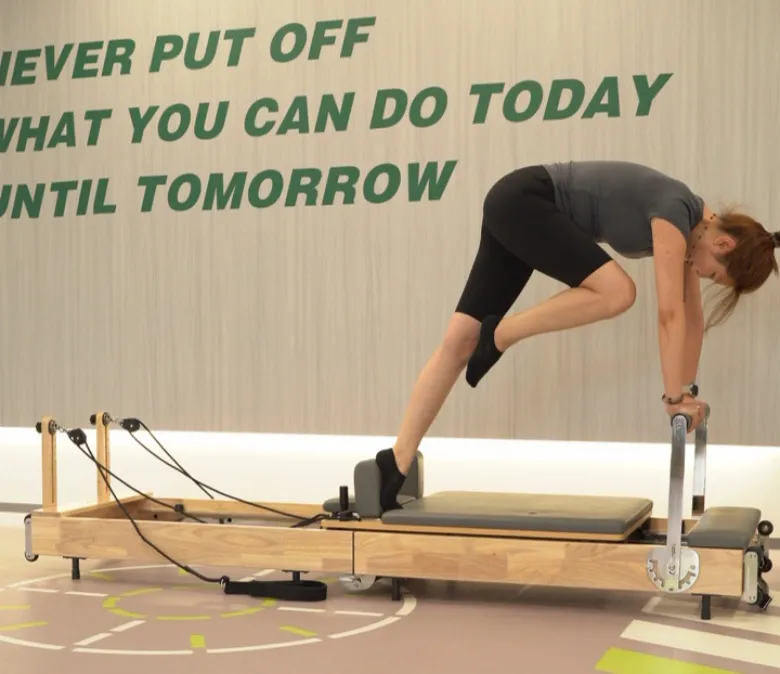 Сгъваемо дървено тяло Balance Pilates Core Bed Reformer Преносим реформатор